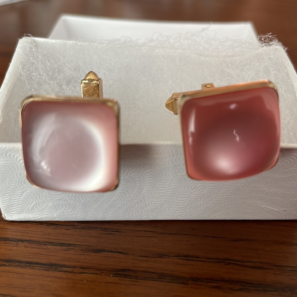 Men’s cuff links